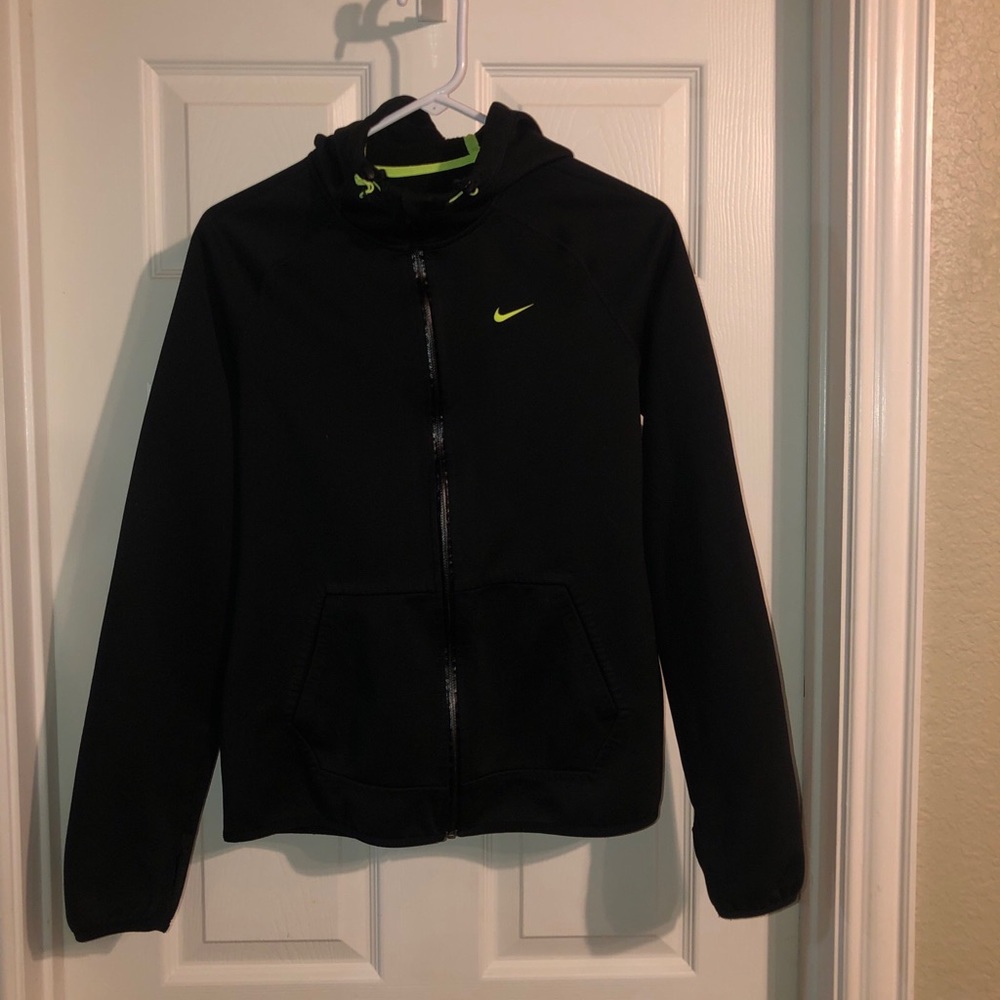 Nike Therma - Fit boys jacket with hood size medium